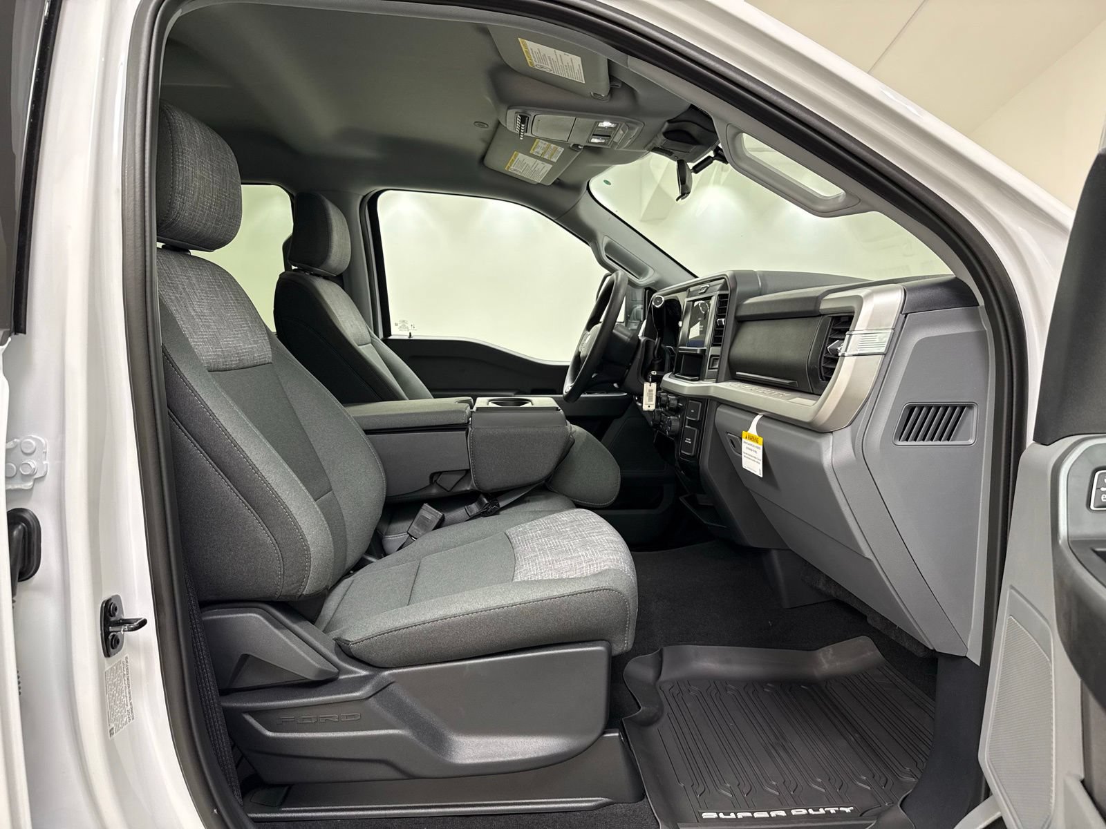 New 2026 Ford F350 XLT AWD/4WD image 32