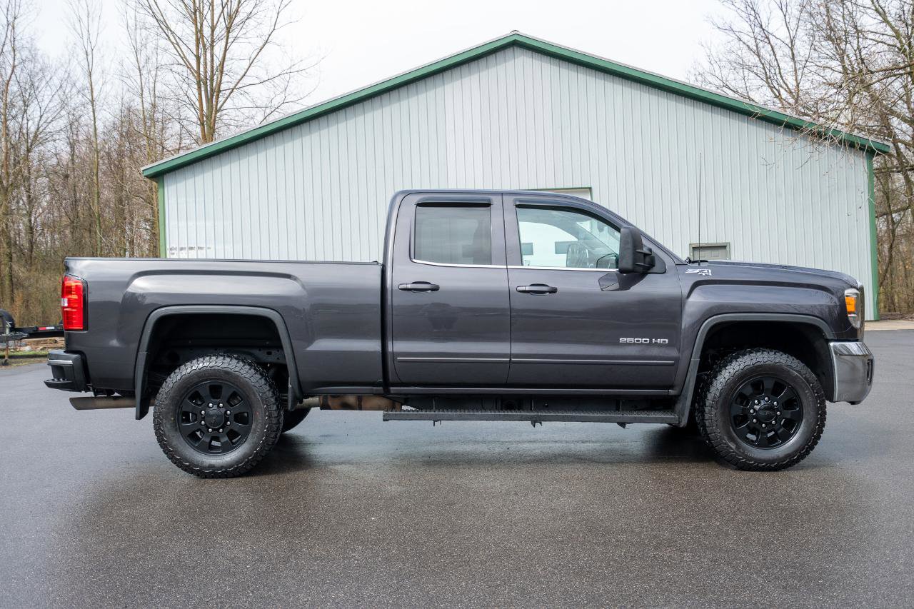 Used 2015 GMC Sierra 2500 SLE w/ SLE Preferred Package image 2