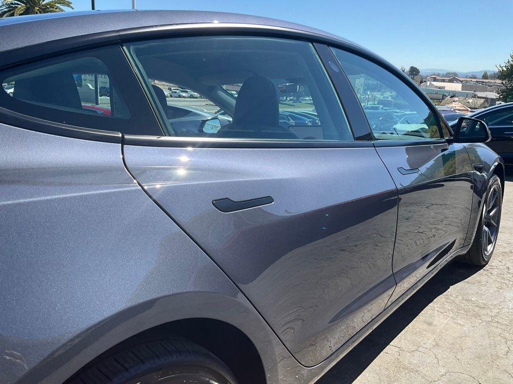 Used 2023 Tesla Model 3 Standard Range image 85