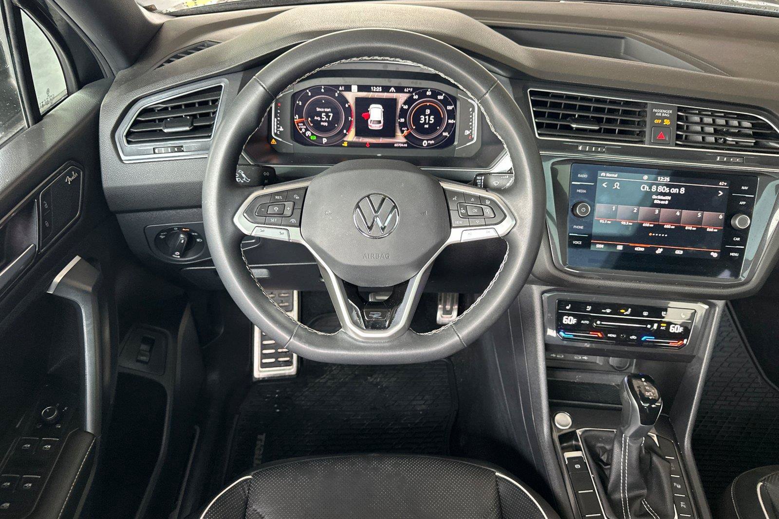 Certified 2023 Volkswagen Tiguan SEL R-Line AWD/4WD image 14