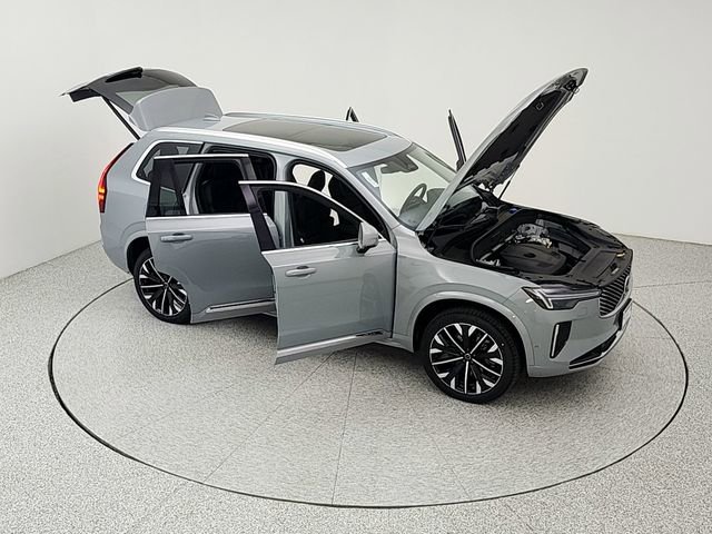 New 2026 Volvo XC90 T8 Plus w/ Protection Package AWD/4WD image 40