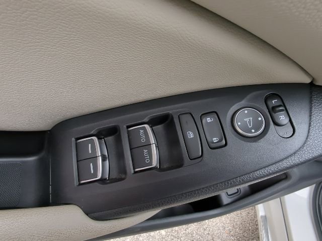 Used 2018 Honda Accord EX image 15