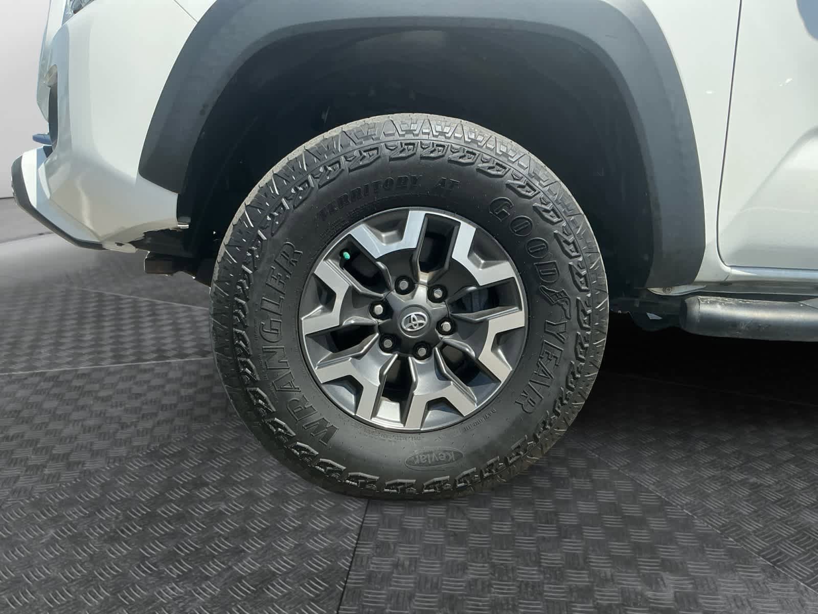 Used 2023 Toyota Tacoma TRD Off-Road AWD/4WD image 14