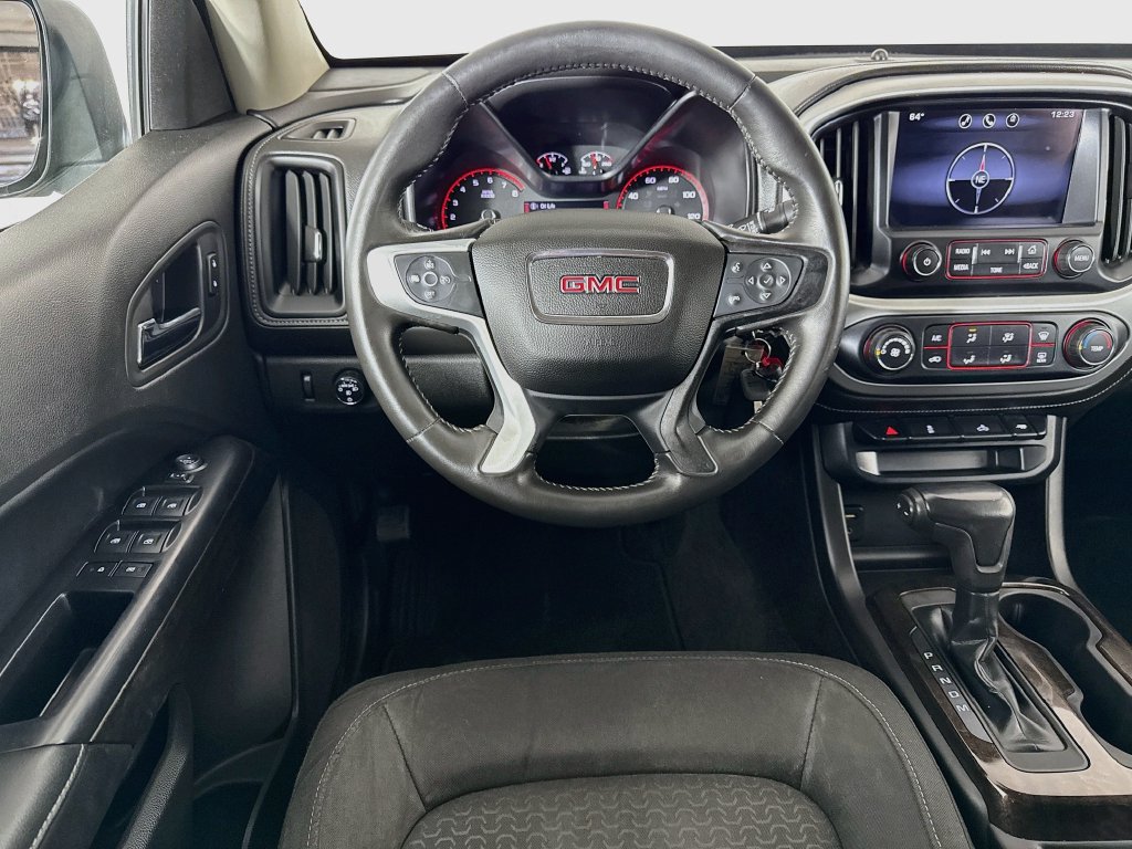 Used 2015 GMC Canyon SLE RWD image 22