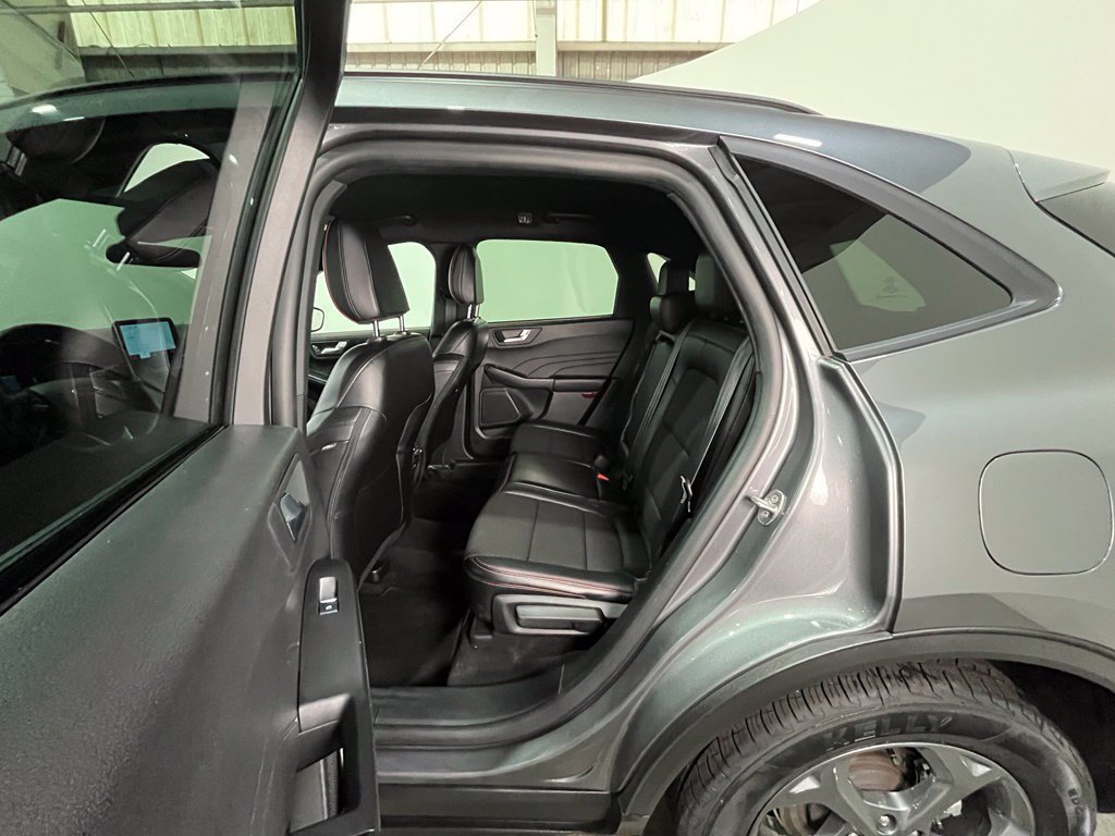 Certified 2025 Ford Escape ST-Line AWD/4WD image 19