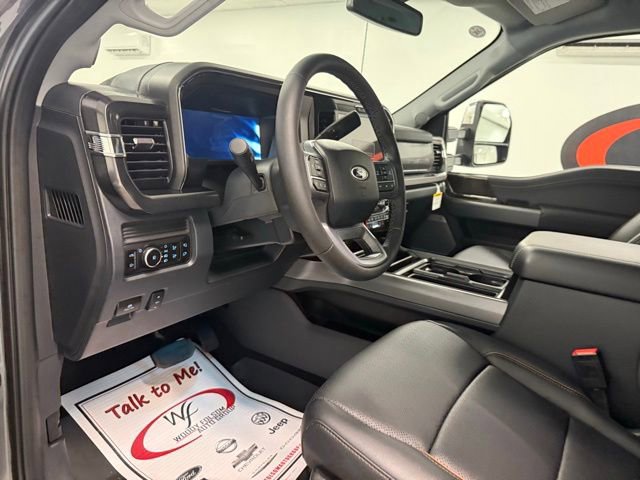 New 2026 Ford F350 4x4 Crew Cab DRW Super Duty image 10