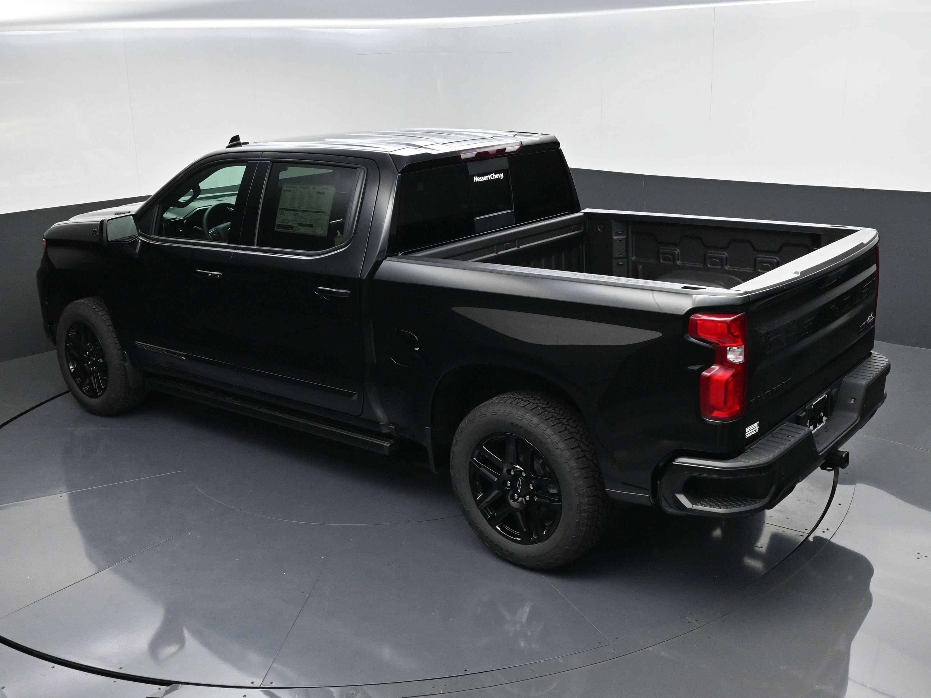 New 2026 Chevrolet Silverado 1500 High Country w/ Midnight Edition AWD/4WD image 54