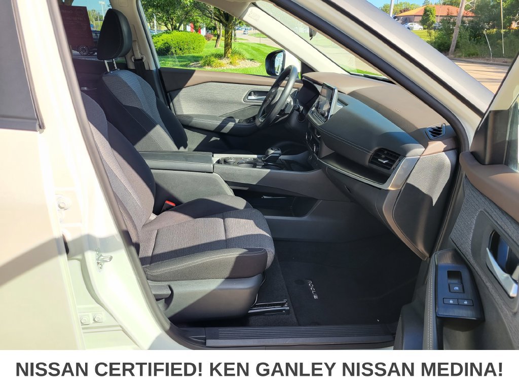 Certified 2023 Nissan Rogue SV AWD/4WD image 48