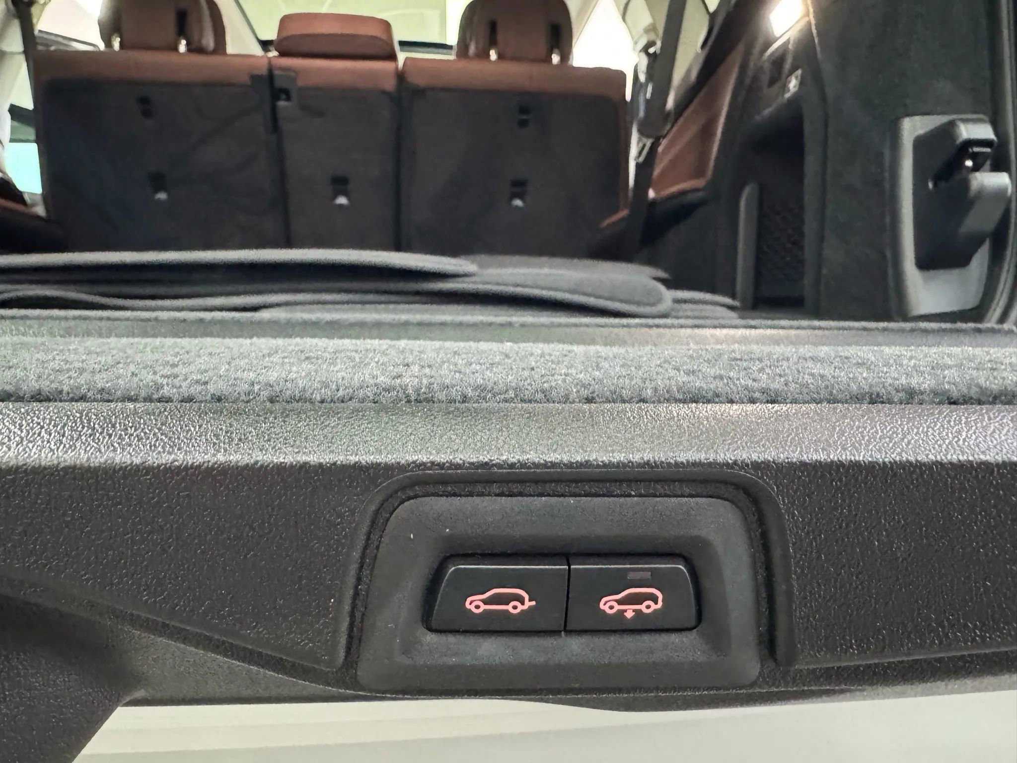 Used 2023 BMW X7 xDrive40i w/ Premium Package image 34