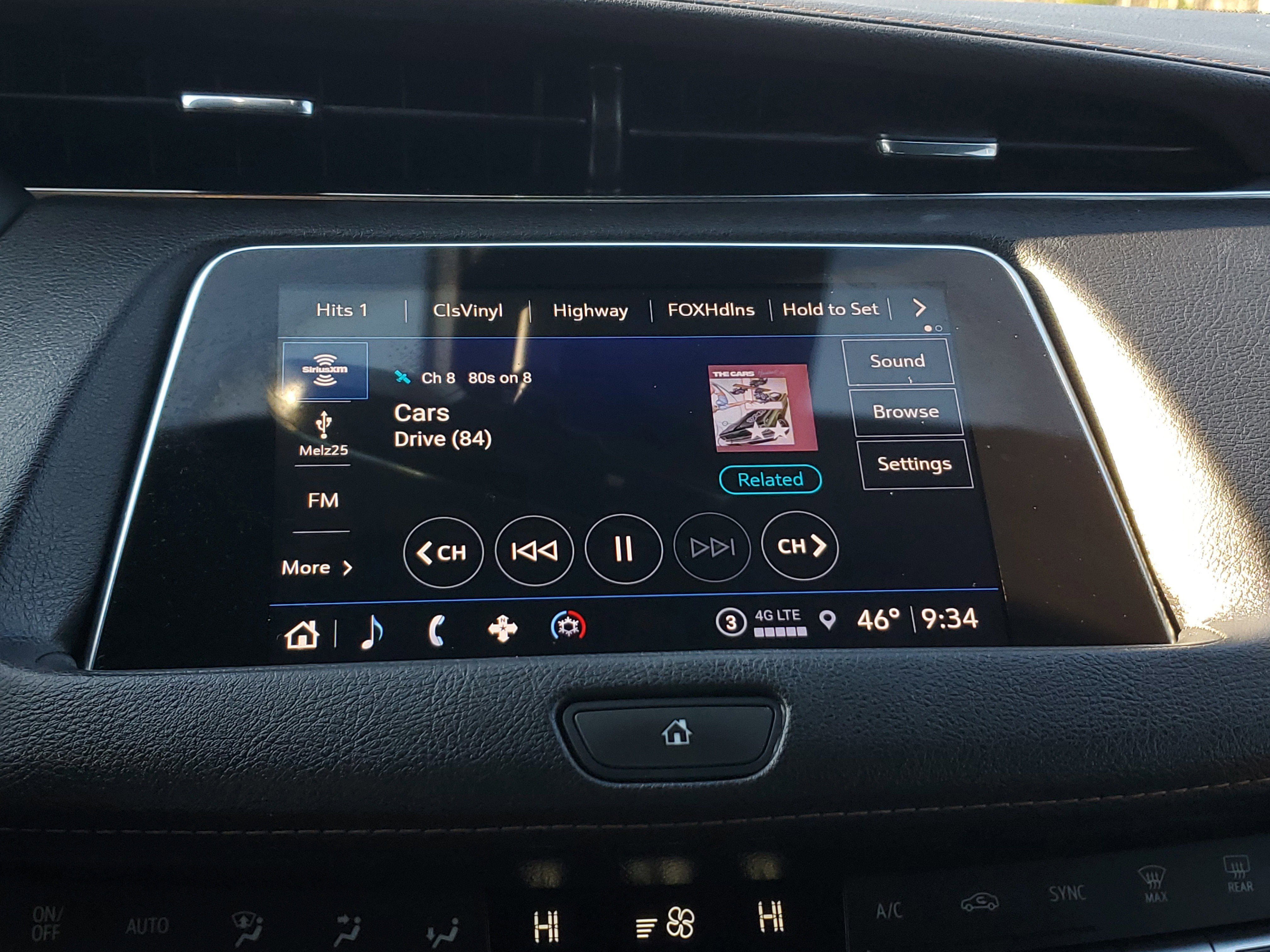 Used 2022 Cadillac XT4 Sport w/ Enhanced Visibility Package image 26