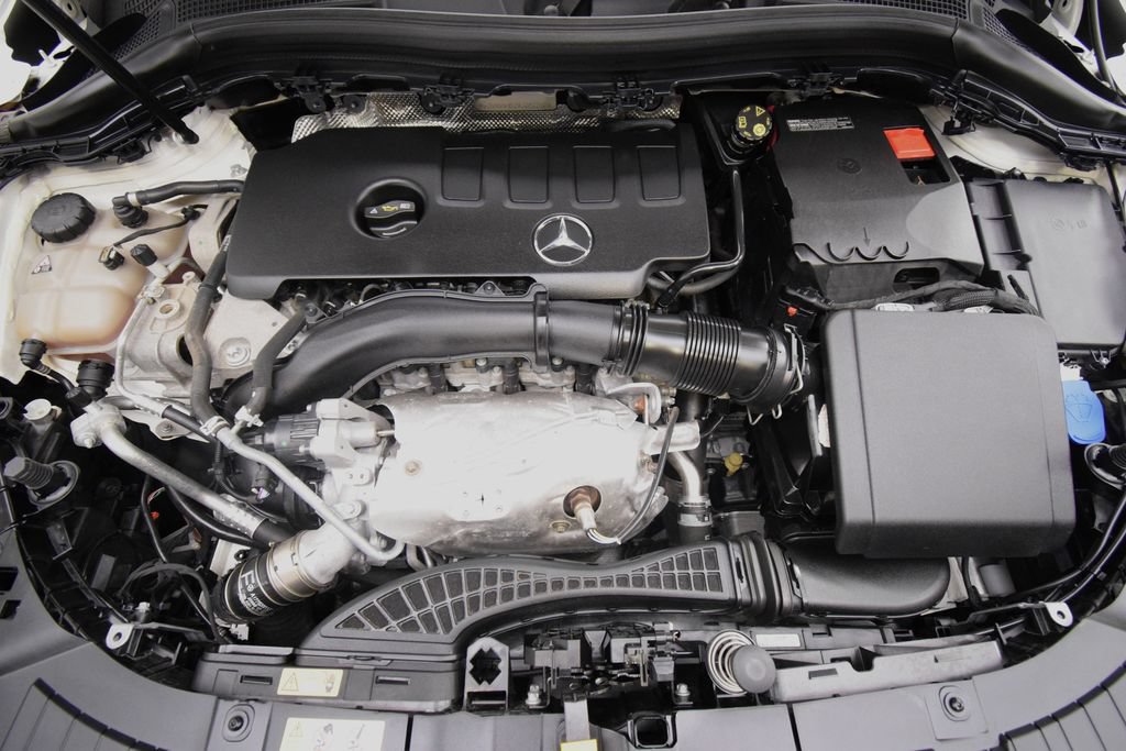Used 2021 Mercedes-Benz GLA 250 4MATIC image 30