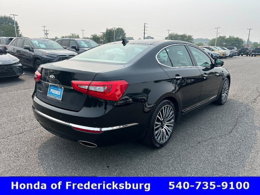Used 2015 Kia Cadenza Premium w/ Technology Package FWD image 5