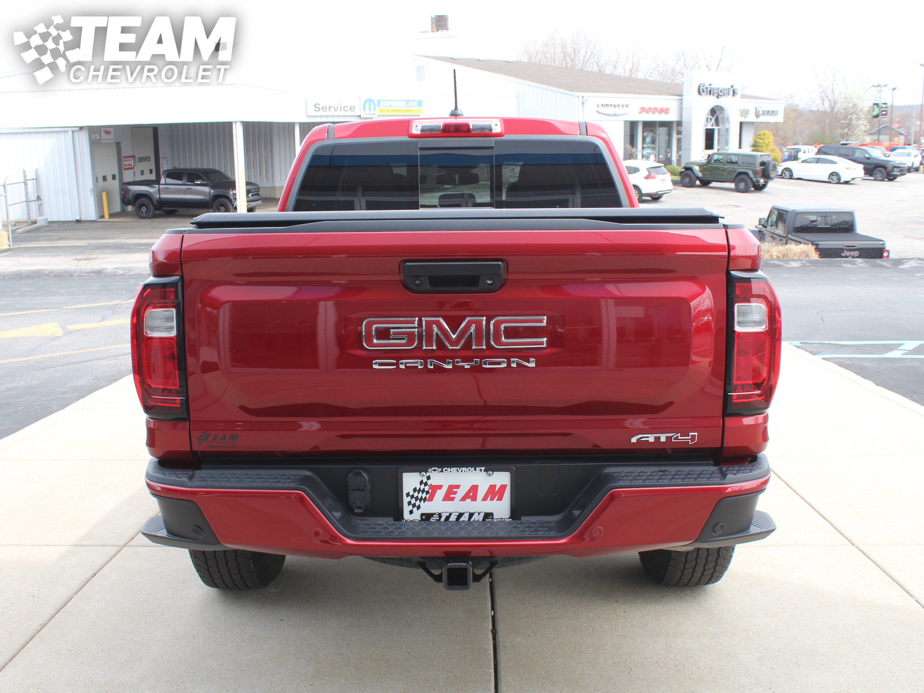 Used 2025 GMC Canyon AT4 w/ Technology Plus Package AWD/4WD image 5