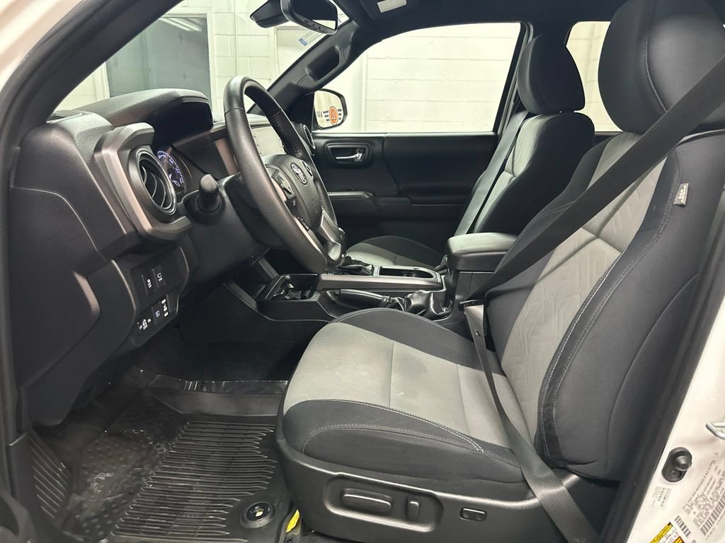 Used 2023 Toyota Tacoma TRD Sport w/ Advanced Technology Package AWD/4WD image 19