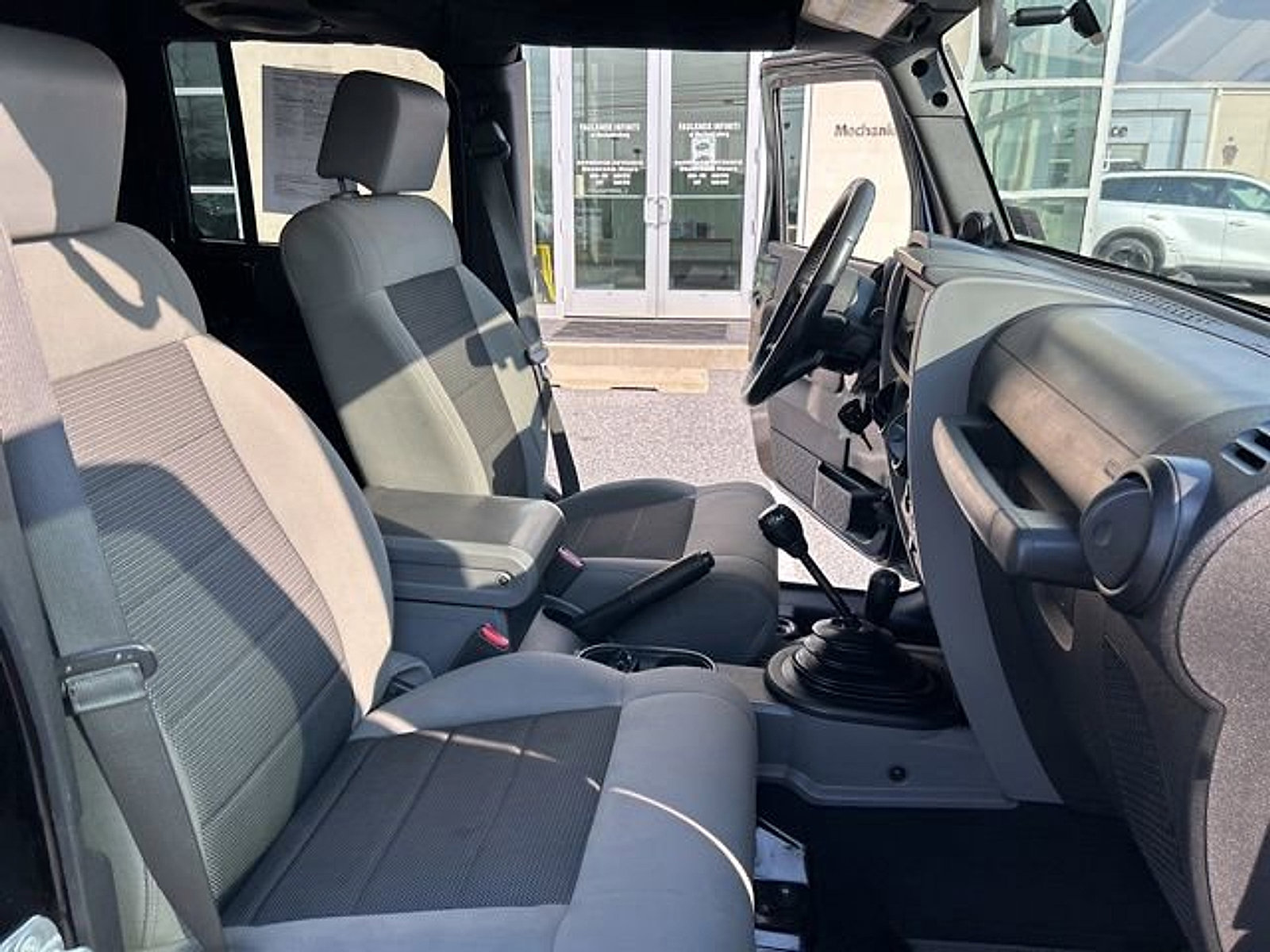 Used 2009 Jeep Wrangler X image 19