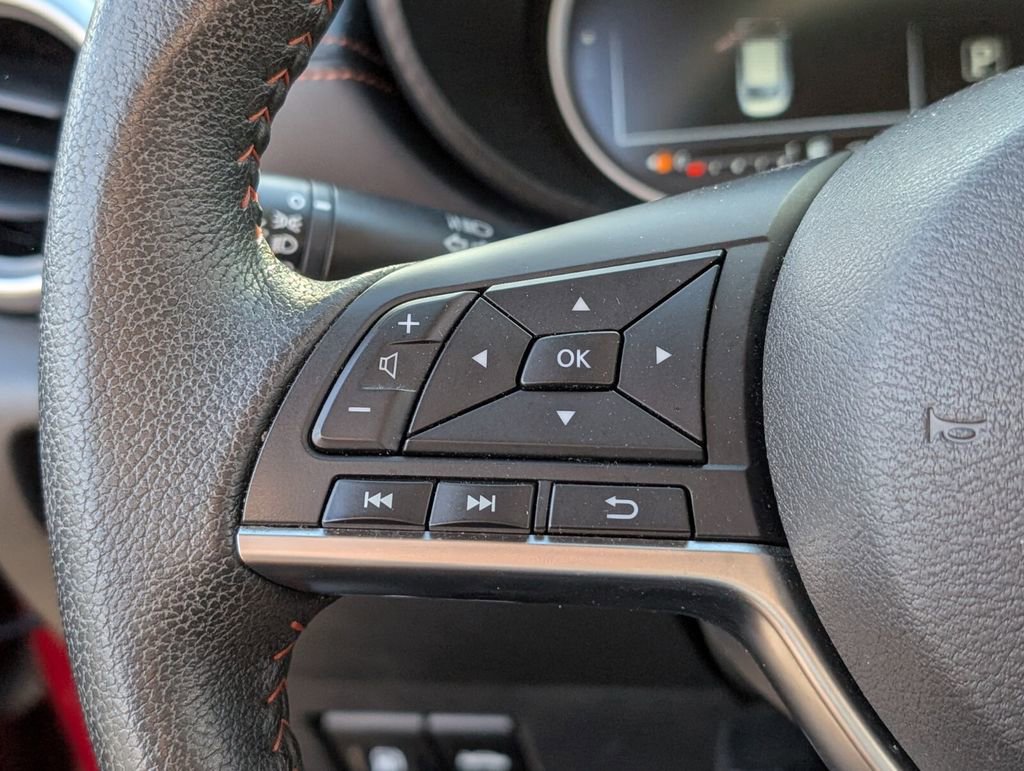 Certified 2022 Nissan Versa SR w/ Trunk Package image 25