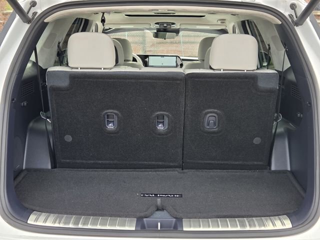 Used 2025 Hyundai Palisade Calligraphy image 15