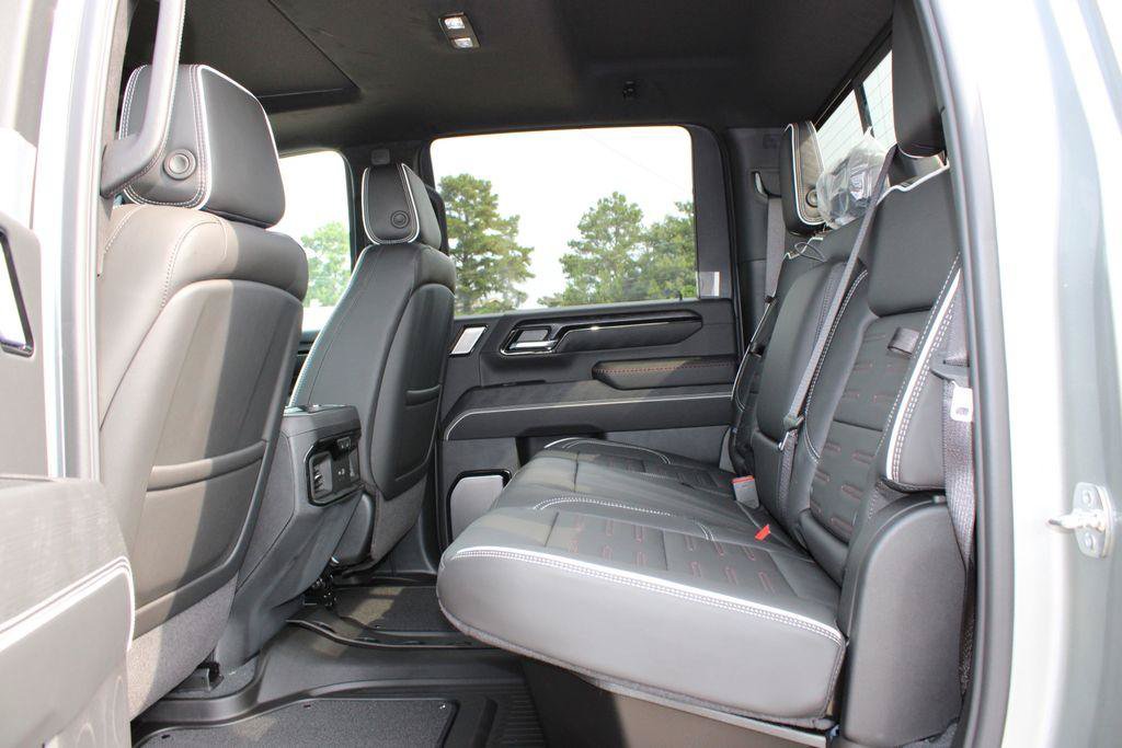 New 2026 GMC Sierra 2500 AT4X AWD/4WD image 8