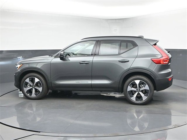 New 2026 Volvo XC40 B5 Plus w/ Protection Package Premier image 5