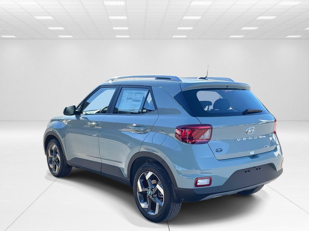 New 2026 Hyundai Venue SEL FWD image 4