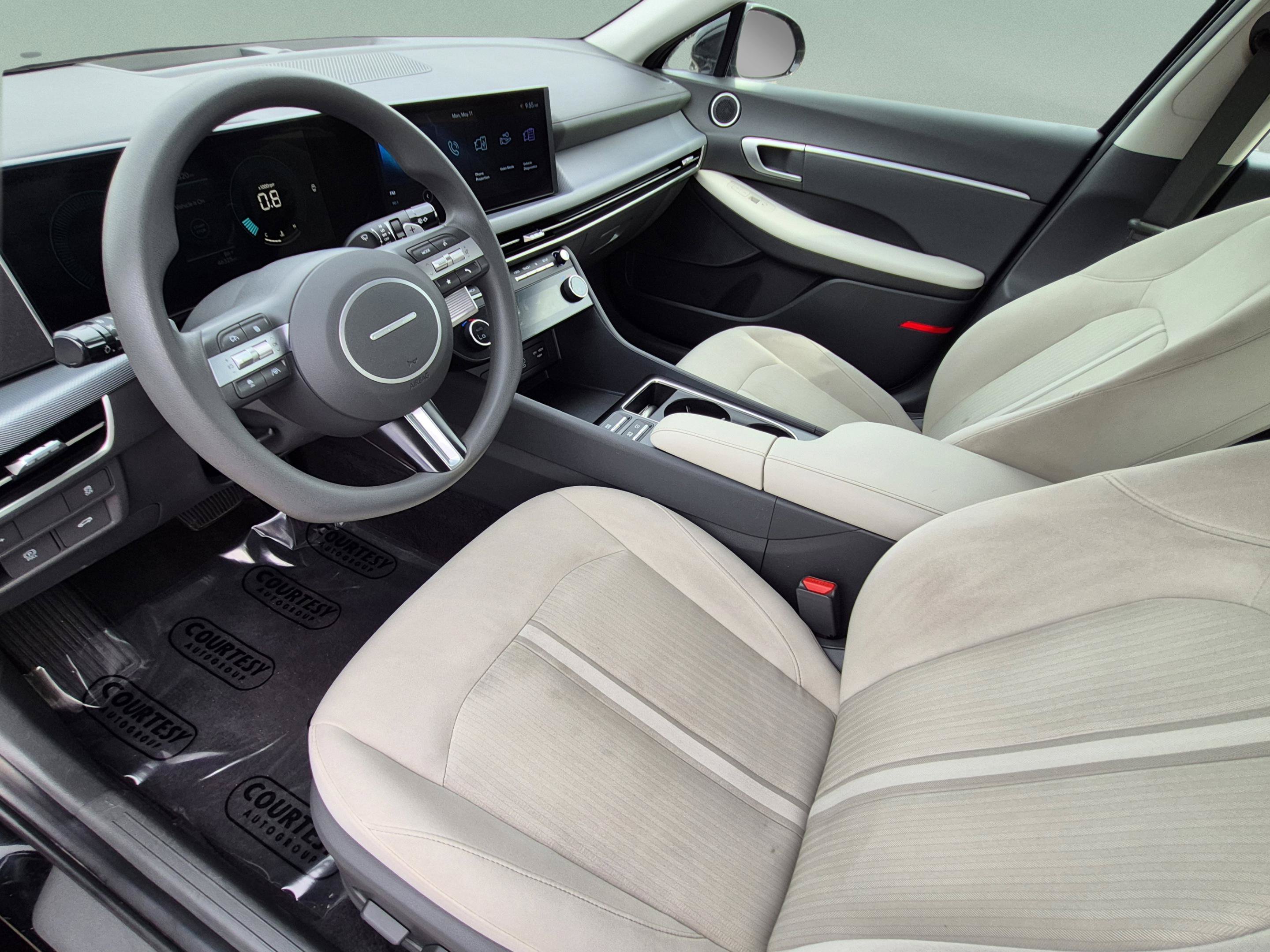 Certified 2025 Hyundai Sonata SEL FWD image 17