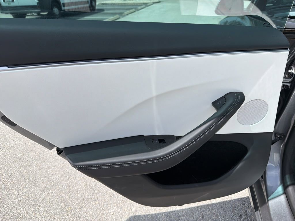 Used 2024 Tesla Model 3 Long Range image 11