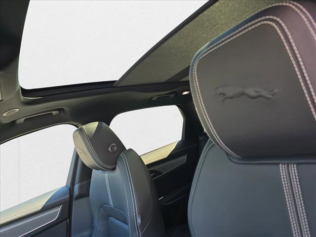 New 2026 Jaguar F-PACE R-Dynamic S image 27