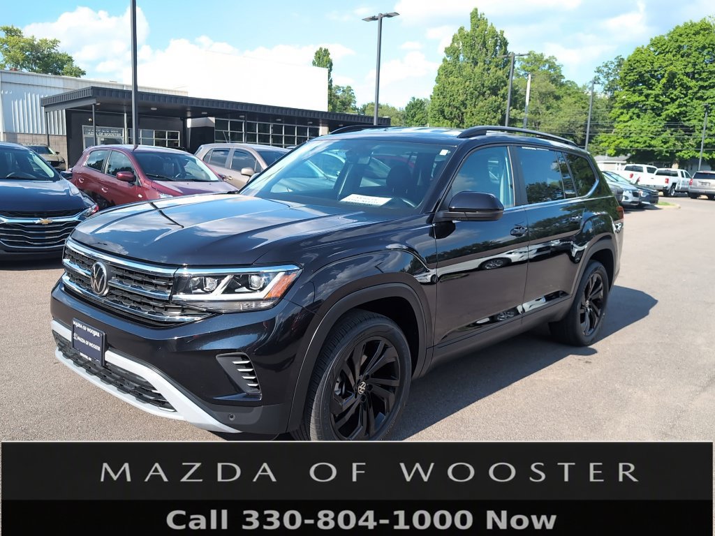Used 2022 Volkswagen Atlas SE w/ Black Wheel Package