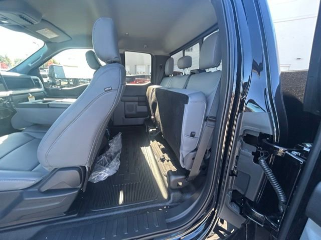 New 2026 Ford F350 XL w/ XL Chrome Package image 16