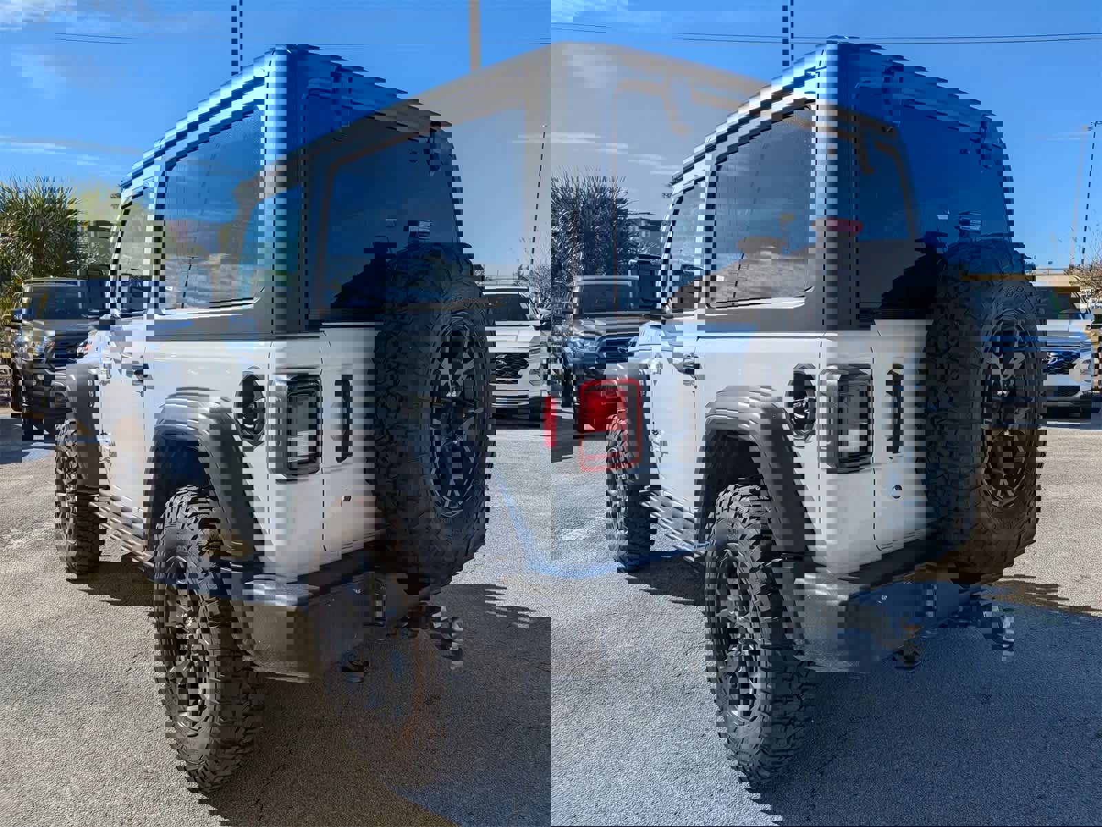 Used 2023 Jeep Wrangler Sport image 6