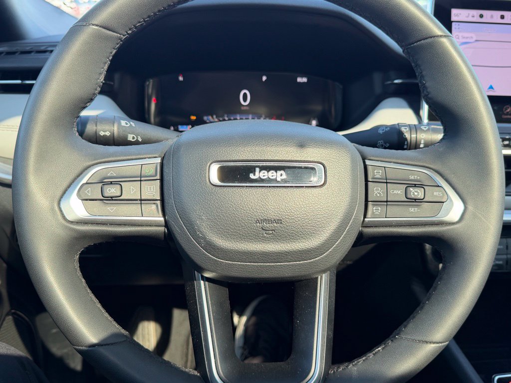 Used 2025 Jeep Compass Limited w/ Elite Group AWD/4WD image 33