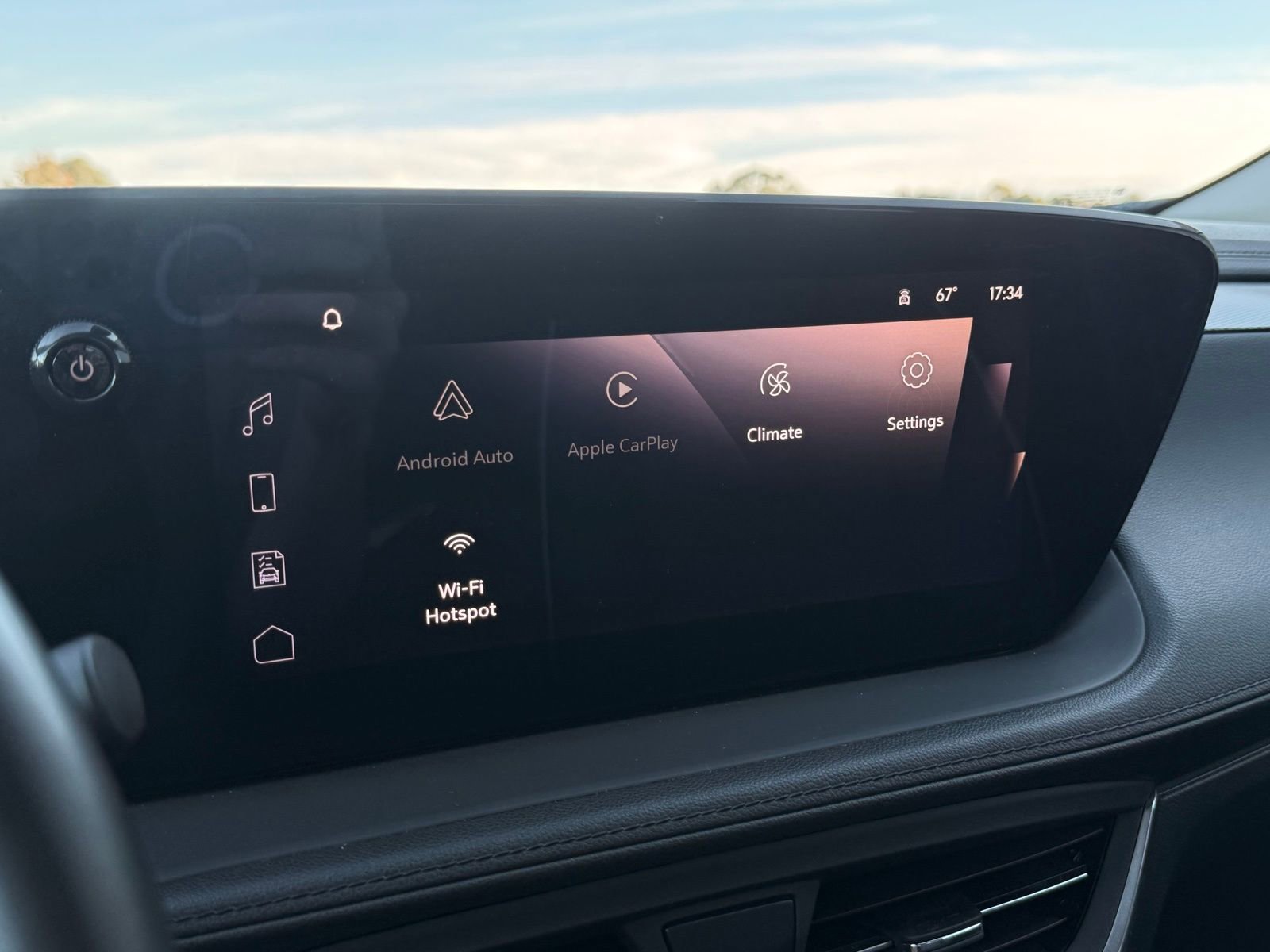 Used 2024 Buick Encore GX Avenir image 36