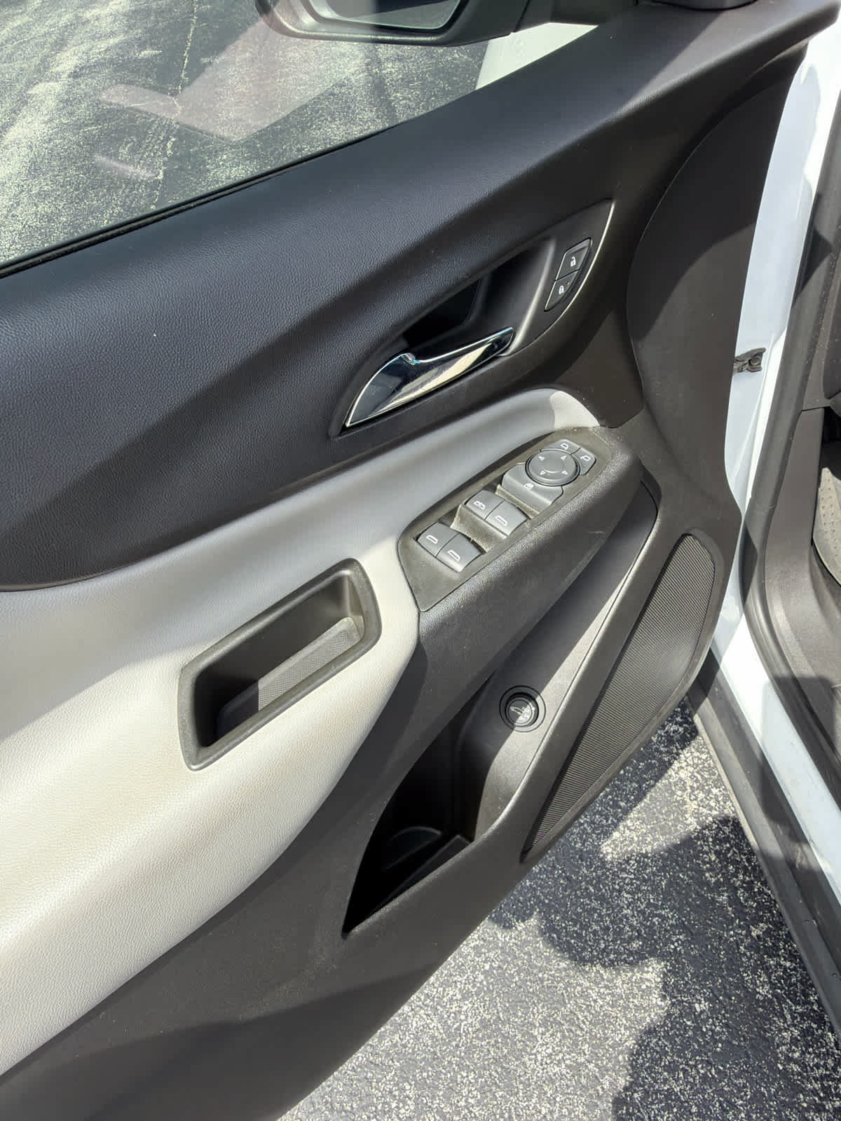 Used 2022 Chevrolet Equinox LT FWD image 14