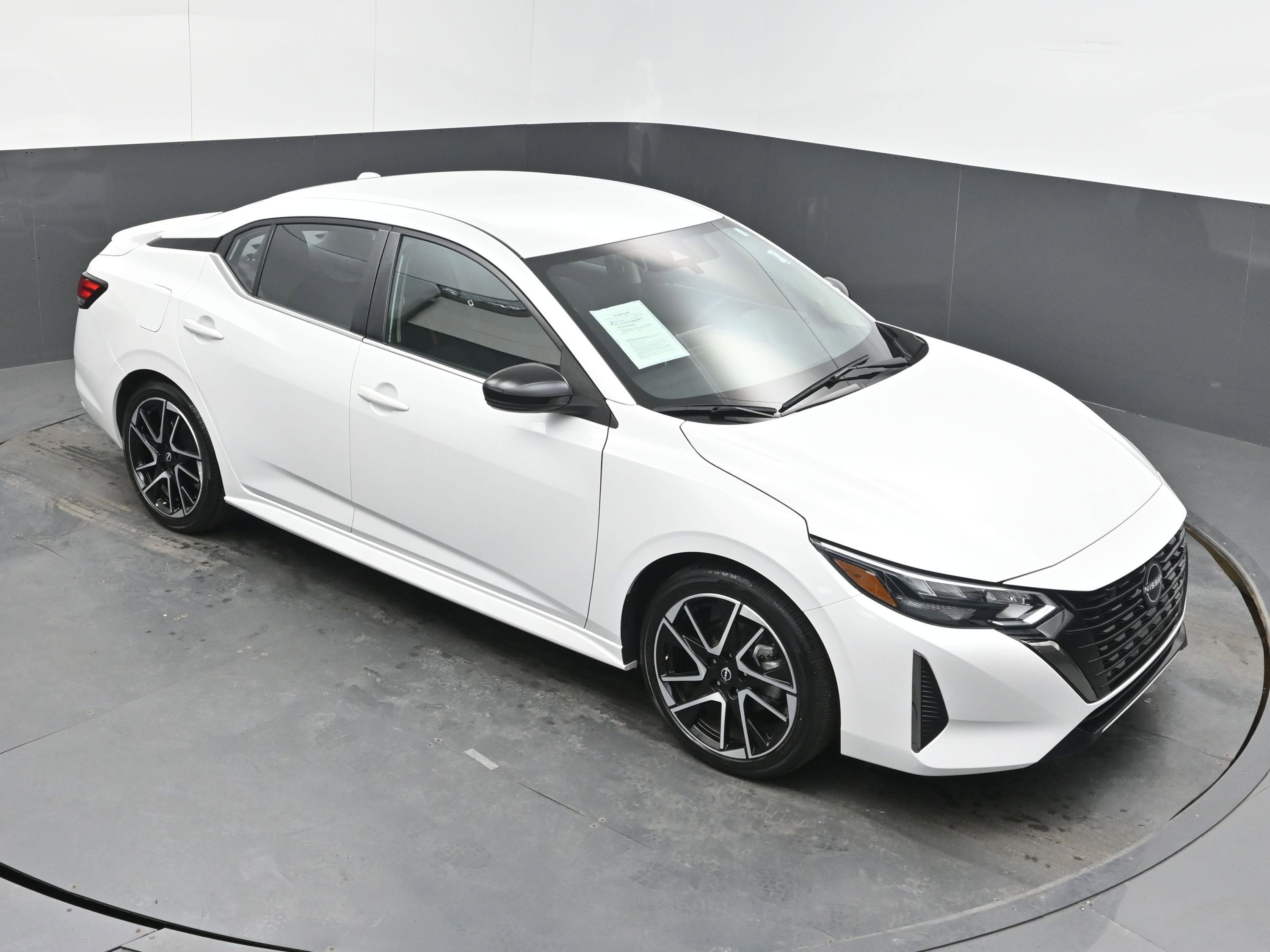 Used 2024 Nissan Sentra SR image 32