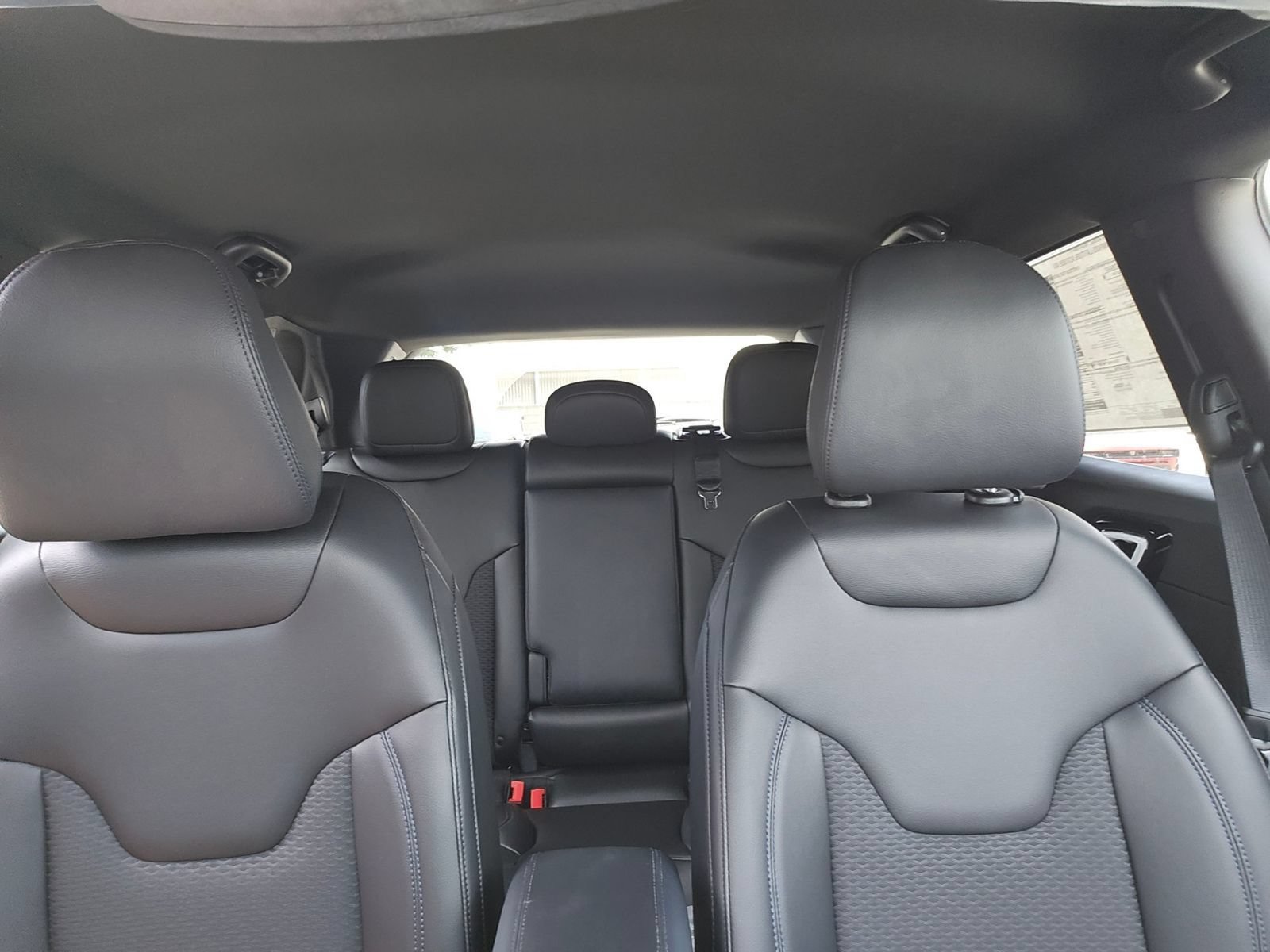 New 2026 Jeep Compass Latitude AWD/4WD image 17