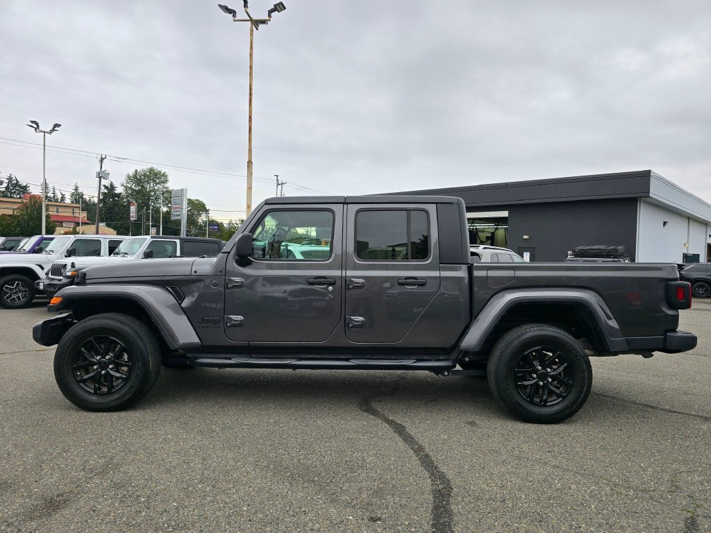 Used 2022 Jeep Gladiator Sport AWD/4WD image 5