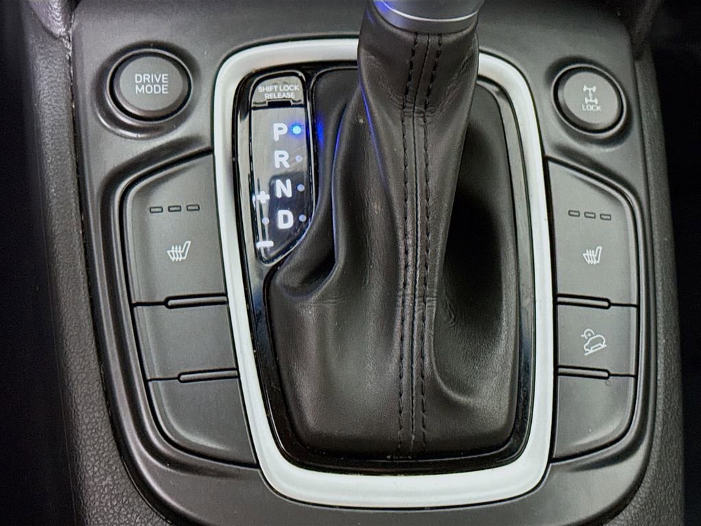 Certified 2021 Hyundai Kona SEL Plus AWD/4WD image 13