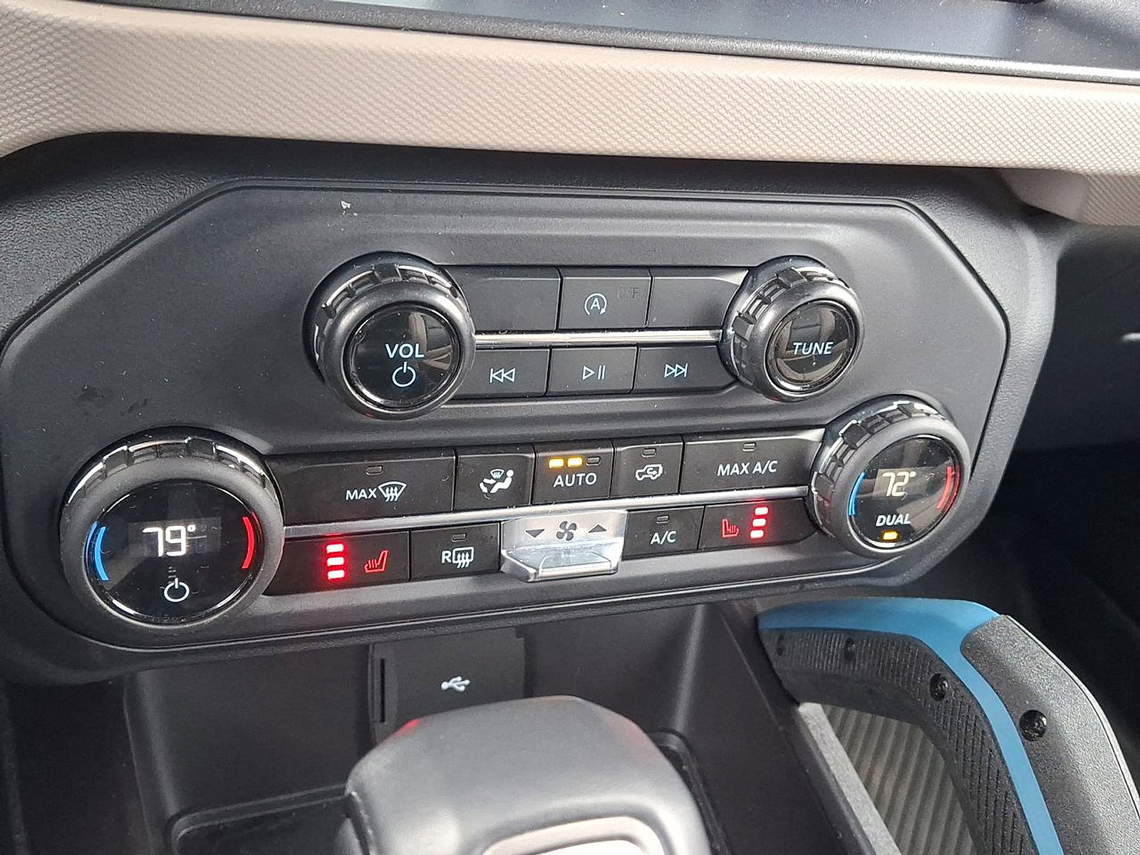 Used 2024 Ford Bronco Wildtrak image 25