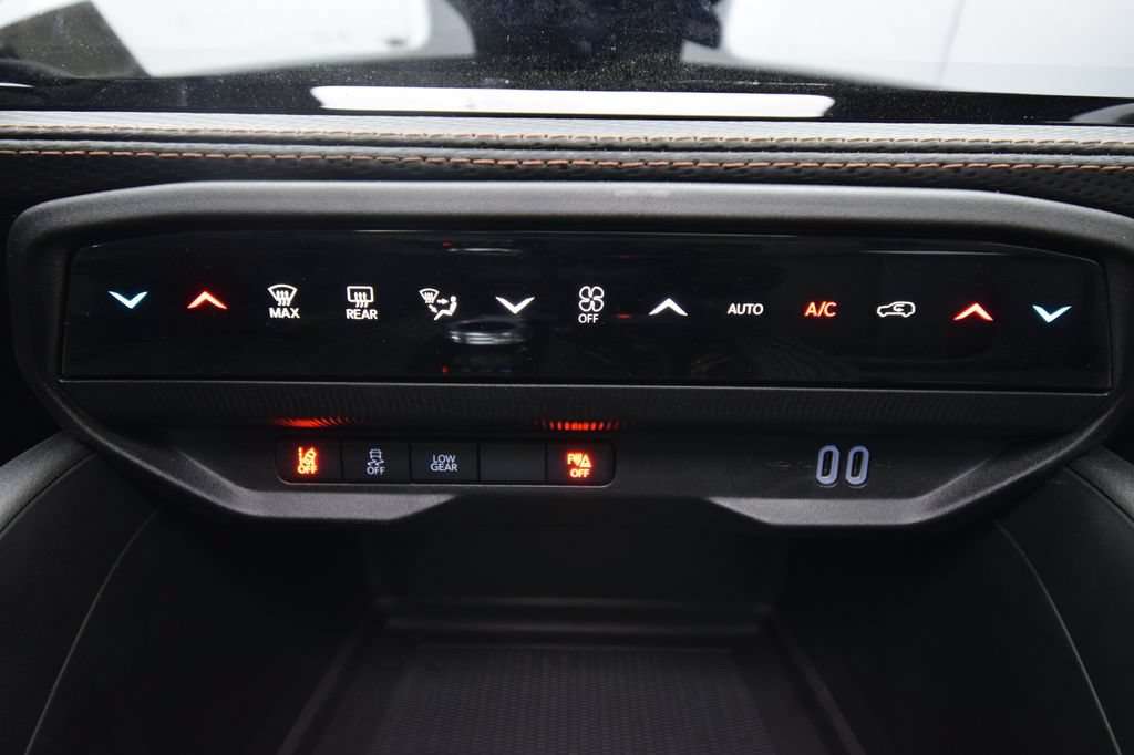 New 2026 Jeep Cherokee Limited AWD/4WD image 25