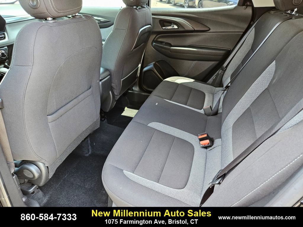 Used 2024 Chevrolet TrailBlazer LT image 16