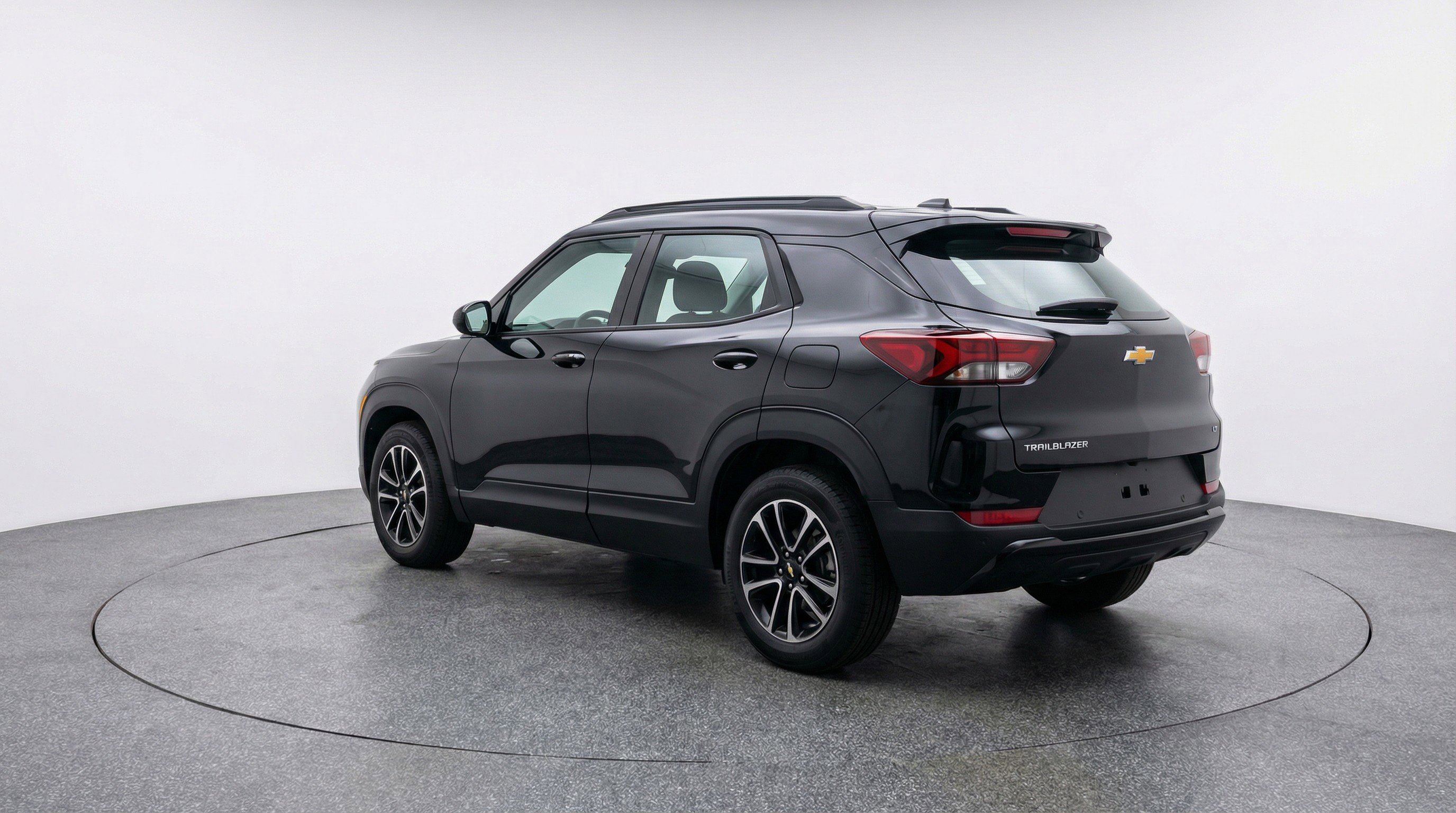 Used 2025 Chevrolet TrailBlazer LT image 6