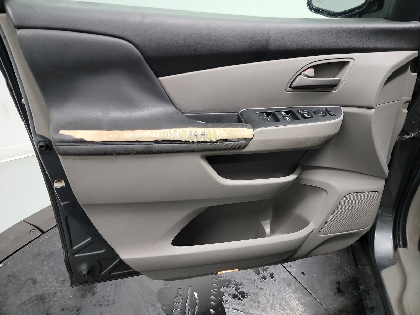 Used 2012 Honda Odyssey EX-L image 13