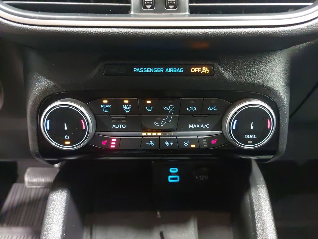 Used 2022 Ford Escape SEL w/ Technology Package image 21