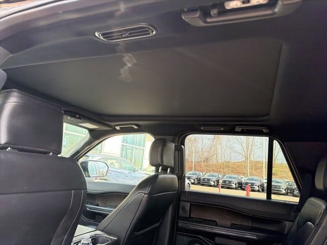 Used 2018 Ford Expedition Limited w/ Equipment Group 301A image 11