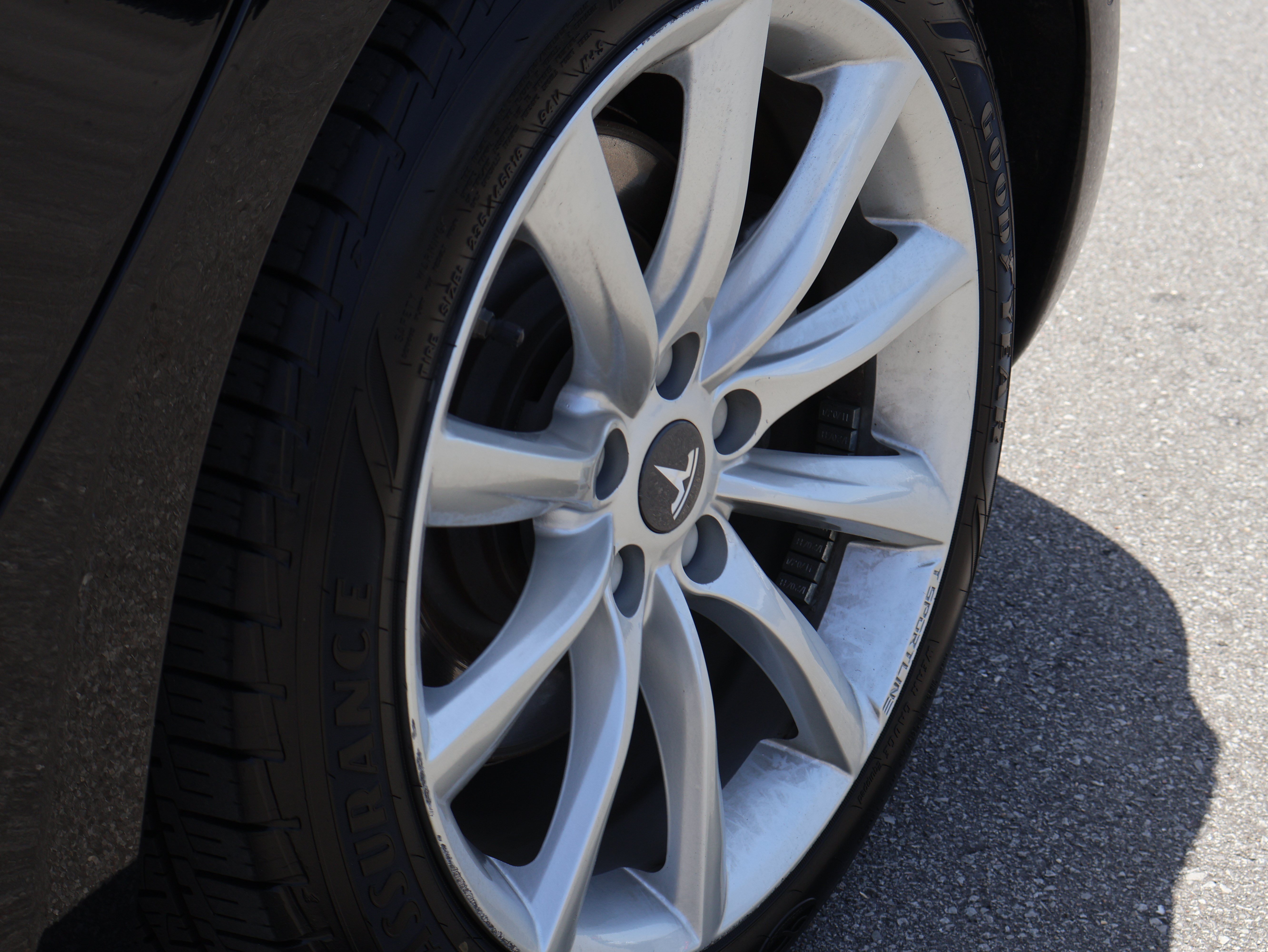Used 2018 Tesla Model 3 Mid Range RWD image 41