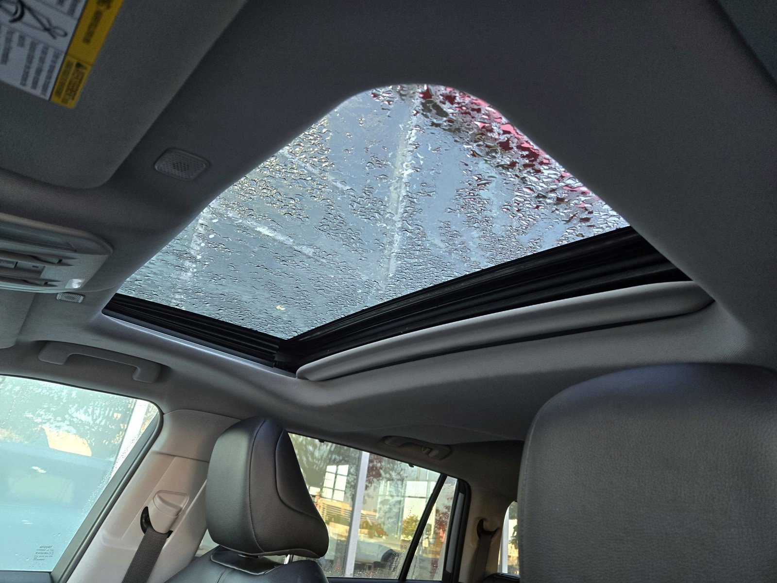 Certified 2024 Toyota Highlander XLE image 17