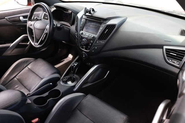 Used 2016 Hyundai Veloster Turbo image 21