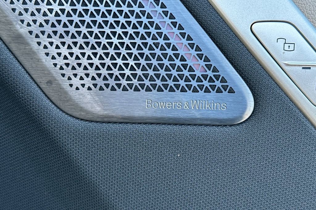 Used 2023 BMW iX M60 w/ Executive Package image 20