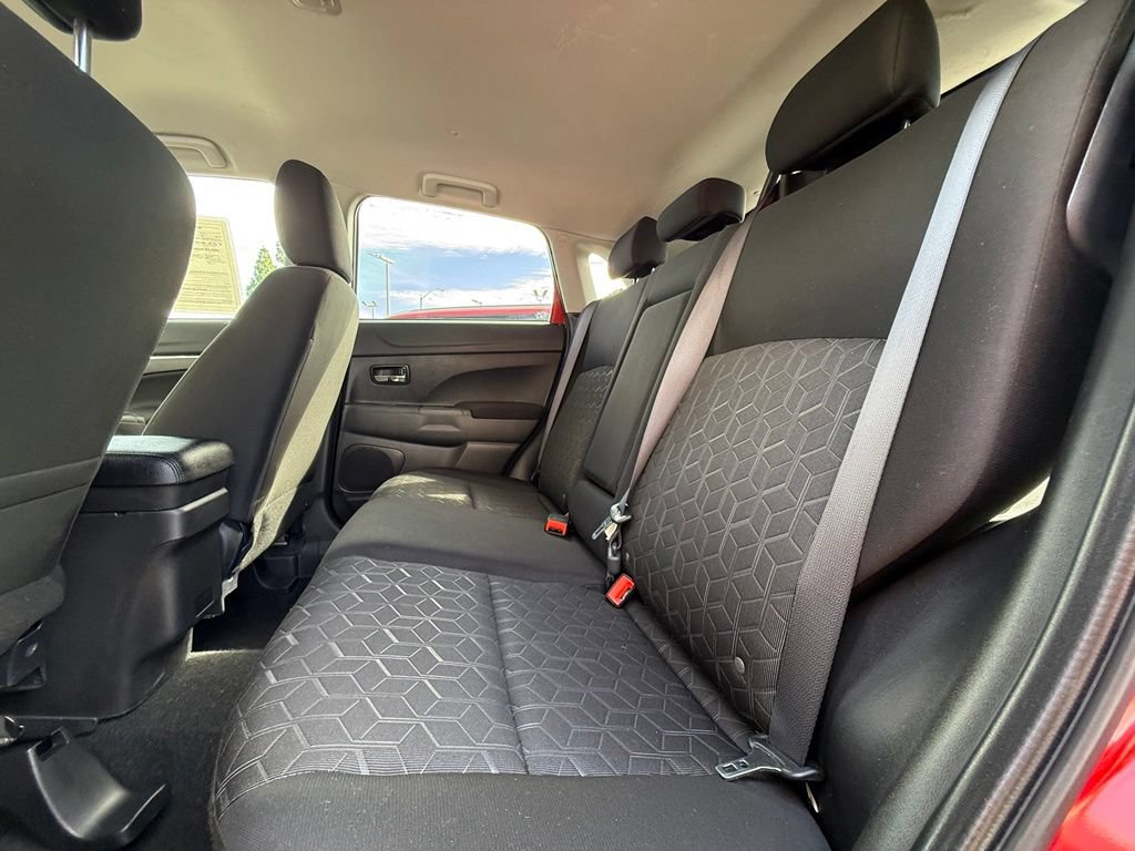 Used 2023 Mitsubishi Outlander Sport ES AWD/4WD image 32