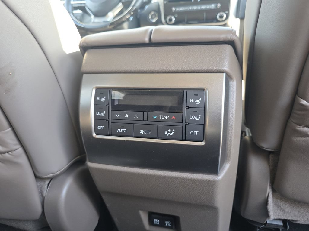 Certified 2023 Lexus GX 460 Premium w/ Premium Package AWD/4WD image 28
